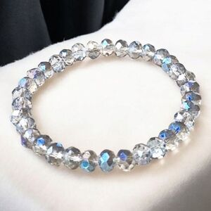 Bracelet Crystal bracelet stretchy never worn LOT 604